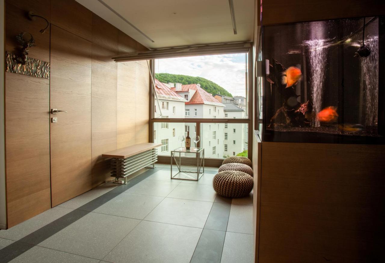 Contemporary Apartment With Fireplace & Terrace Banská Bystrica Esterno foto